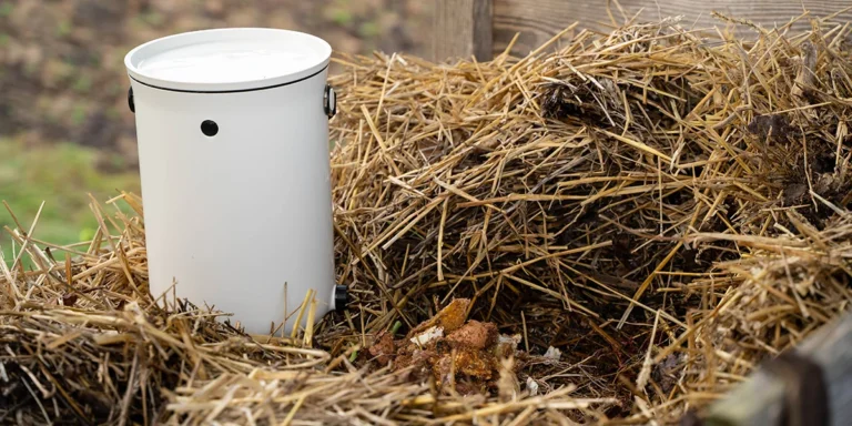 Hvad skal du gøre med bokashi pre-kompost?